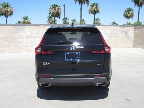 Used 2025 Honda CR-V Sport Touring image 7