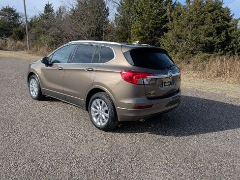 Used 2017 Buick Envision Essence image 3