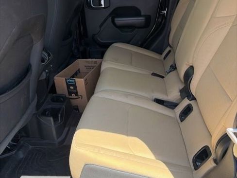 Used 2020 Jeep Gladiator Sport w/ Quick Order Package 24S image 3