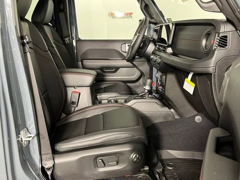 New 2026 Jeep Wrangler Unlimited Rubicon w/ Safety Group image 30