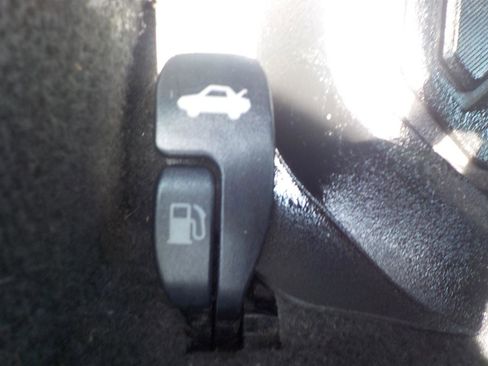 Used 2007 Toyota Corolla S FWD image 19