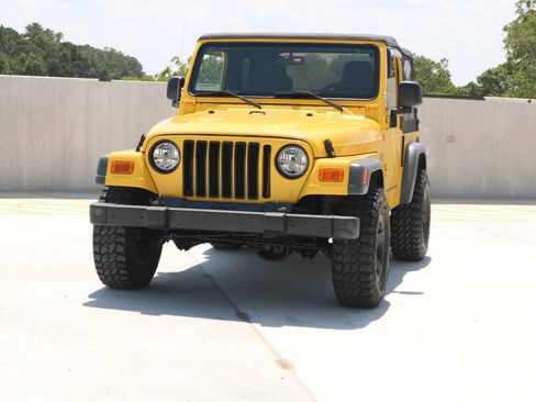 Used 2004 Jeep Wrangler X w/ Convenience Group AWD/4WD image 25