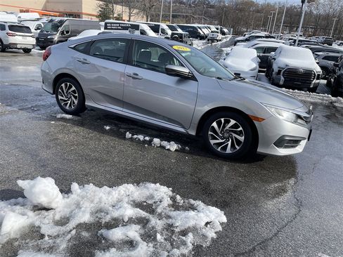 Used 2017 Honda Civic EX image 6