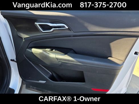 Certified 2024 Kia Sportage EX image 27