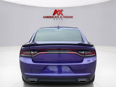Used 2023 Dodge Charger SXT w/ Blacktop Package RWD image 5