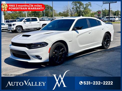 Used 2022 Dodge Charger R/T w/ Plus Group image 3