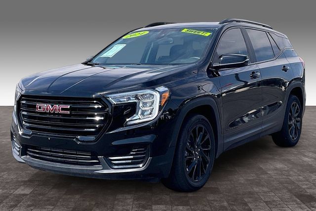 Used 2024 GMC Terrain SLE w/ Elevation Edition FWD image 1