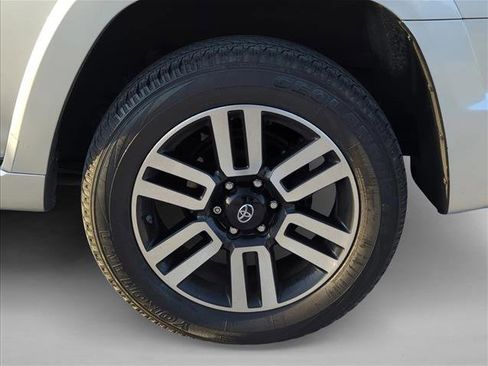 Certified 2017 Toyota 4Runner Limited image 4