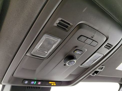 Certified 2024 GMC Yukon XL SLT image 42