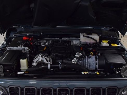 Used 2024 Jeep Wrangler Unlimited Rubicon 392 image 35