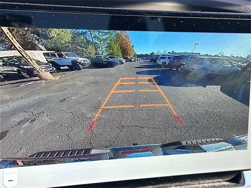 Used 2025 GMC Sierra 1500 SLT image 12