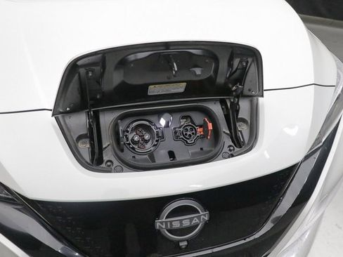 Used 2023 Nissan Leaf SV Plus image 35