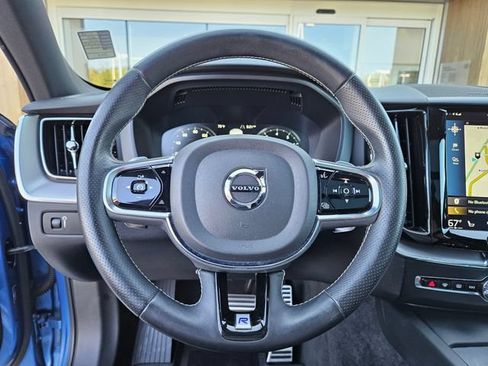 Used 2019 Volvo XC60 T5 R-Design w/ Protection Package AWD/4WD image 23