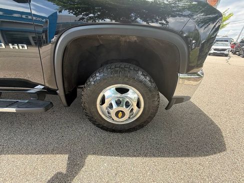 Used 2021 Chevrolet Silverado 3500 LTZ w/ LTZ Plus Package AWD/4WD image 38
