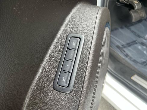 Used 2019 Chevrolet Tahoe LT AWD/4WD image 40