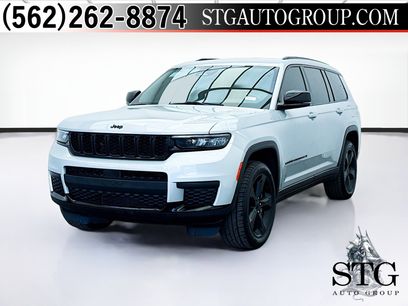 Used 2023 Jeep Grand Cherokee L Laredo