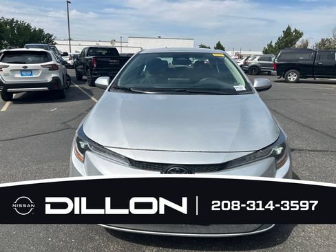 Used 2025 Toyota Corolla LE FWD image 14
