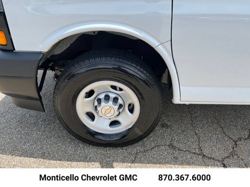New 2026 Chevrolet Express 2500 w/ Driver Convenience Package RWD image 22
