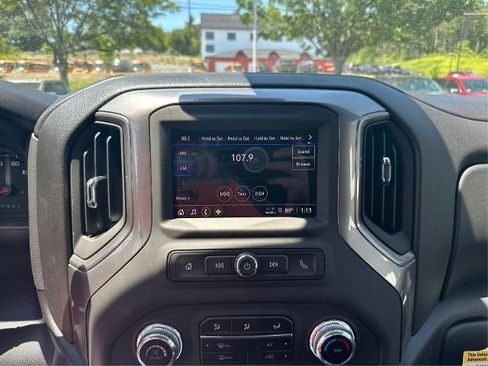 New 2025 GMC Sierra 2500 Pro w/ Convenience Package image 21