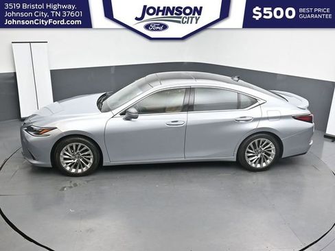 Used 2022 Lexus ES 350 Ultra Luxury w/ Accessory Package FWD image 22