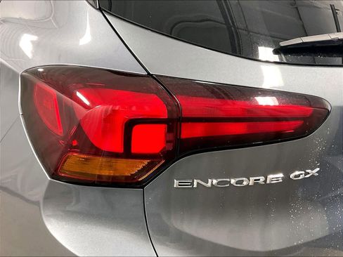 Used 2022 Buick Encore GX Select image 32