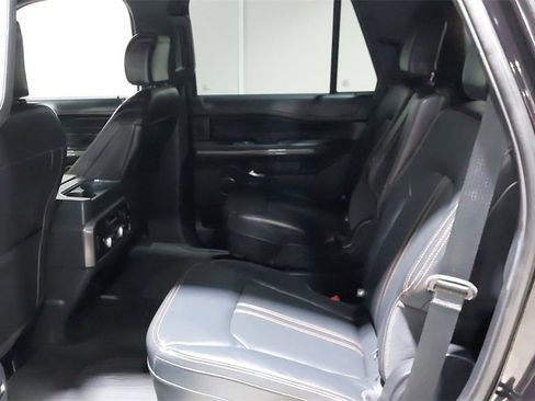 Used 2022 Ford Expedition Platinum image 21