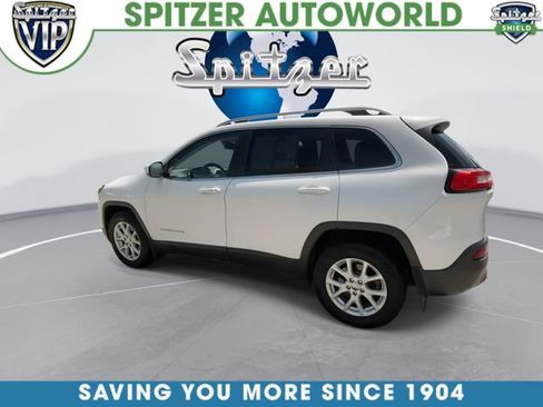 Used 2016 Jeep Cherokee Latitude w/ Comfort/Convenience Group AWD/4WD image 7