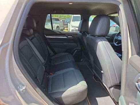 Certified 2026 GMC Terrain AT4 w/ Convenience Package III AWD/4WD image 27