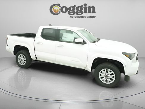 Used 2026 Toyota Tacoma SR5 RWD image 22