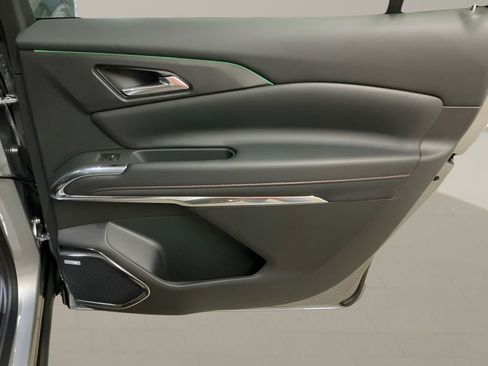 New 2026 Chevrolet Traverse RS image 26