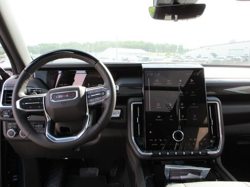 New 2026 GMC Yukon XL Elevation w/ Elevation Premium Package AWD/4WD image 16