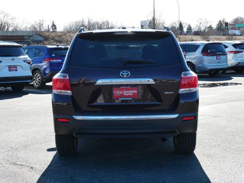 Used 2011 Toyota Highlander Limited w/ Tow Pkg image 6