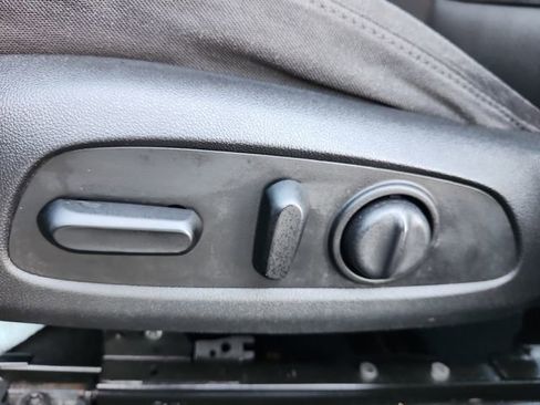 Used 2020 Chevrolet Malibu LT image 22