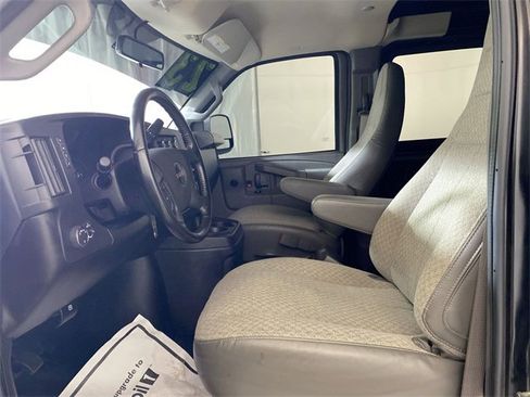 Used 2023 GMC Savana 2500 w/ Driver Convenience Package image 18