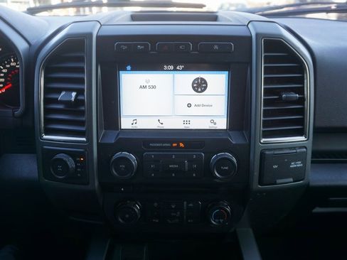 Used 2018 Ford F150 Raptor w/ Equipment Group 801A Mid image 10