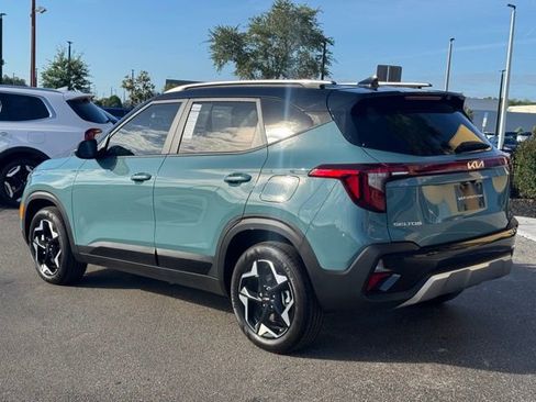 Used 2025 Kia Seltos S image 3