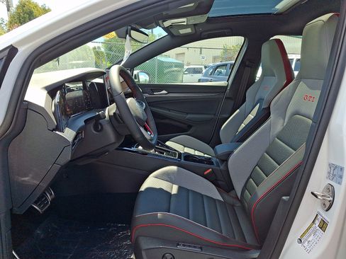 New 2026 Volkswagen GTI SE FWD image 9