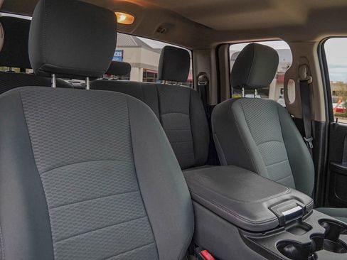 Used 2016 RAM 1500 Express w/ Black Ram 1500 Express Group image 40