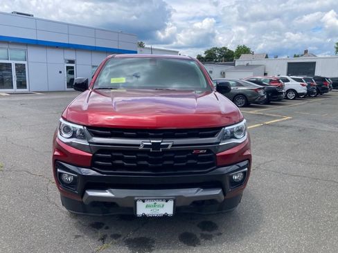 Used 2021 Chevrolet Colorado Z71 AWD/4WD image 2