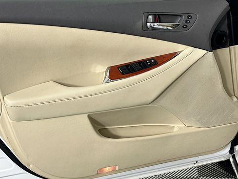 Used 2010 Lexus ES 350 image 19