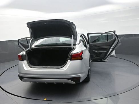 Used 2024 Nissan Altima 2.5 SV FWD image 34
