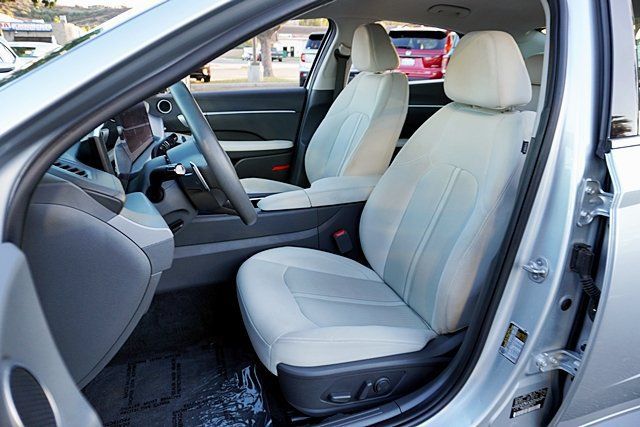 Certified 2025 Hyundai Sonata SEL FWD image 22