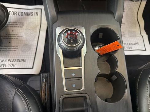Used 2025 Ford Escape Platinum AWD/4WD image 16