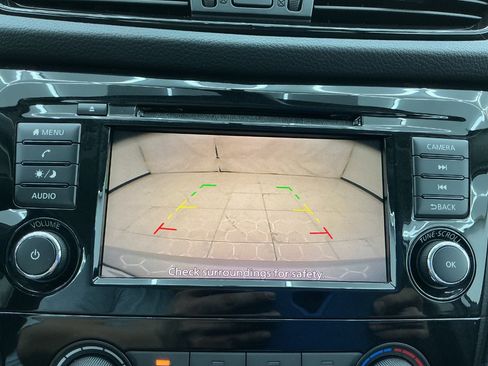 Used 2019 Nissan Rogue Sport S AWD/4WD image 34