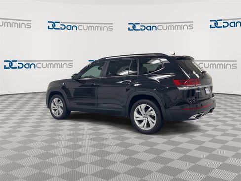 Used 2023 Volkswagen Atlas SE image 6