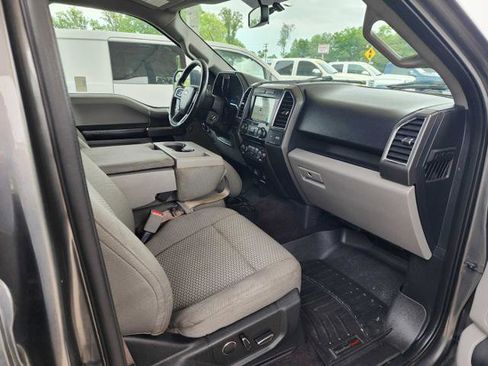 Used 2016 Ford F150 XLT w/ Equipment Group 302A Luxury RWD image 18