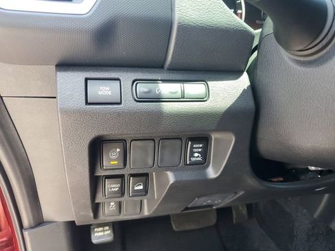 Certified 2024 Nissan Frontier SV w/ SV Convenience Package AWD/4WD image 27
