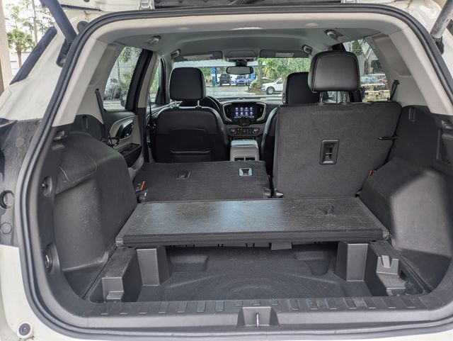 Used 2024 GMC Terrain SLT FWD image 13
