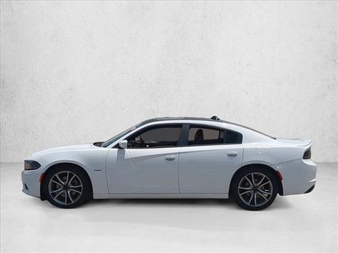 Used 2015 Dodge Charger R/T RWD image 9