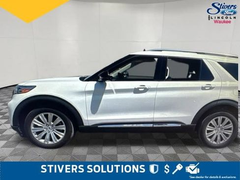 Used 2023 Ford Explorer Limited w/ Equipment Group 301A AWD/4WD image 10